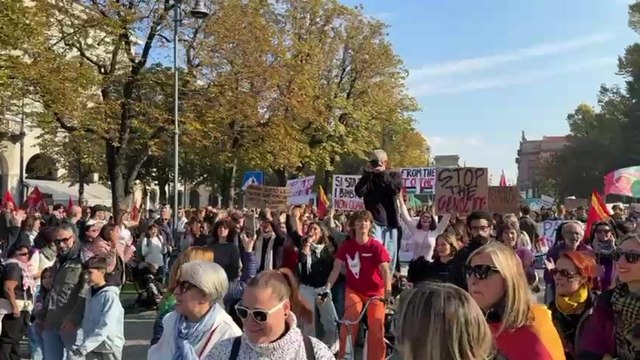Sciopero Flotilla Bergamo: il corteo per le vie del centro