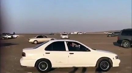 بالفيديو التفحيط يتسبب في حادث مروع بين سيارتين في عمان