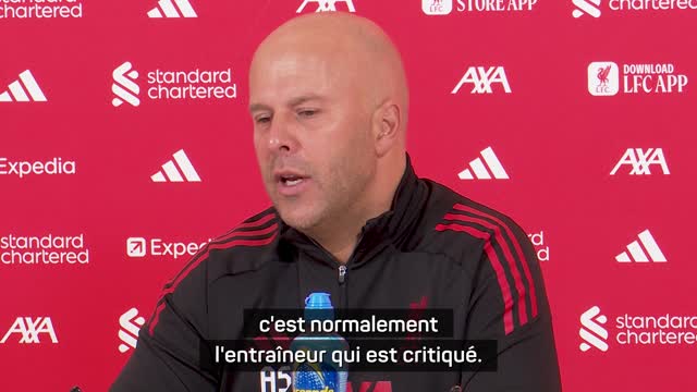 Liverpool - Slot prend la défense de Konaté après ses grosses erreurs