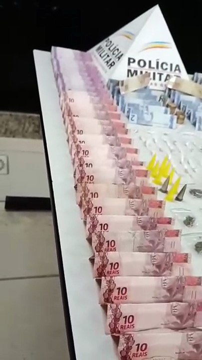 Homem é preso com drogas e quase R$ 800 em dinheiro vivo