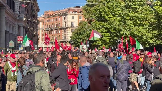 Sciopero generale, a Roma in migliaia in corteo per Gaza