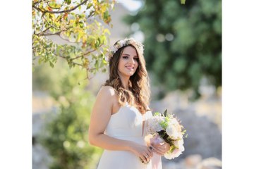 Woman dies in lift crash as elevator rope snaps