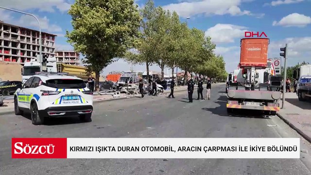 Kırmızı ışıkta duran otomobil, aracın çarpması ile ikiye bölündü; kaza kamerada