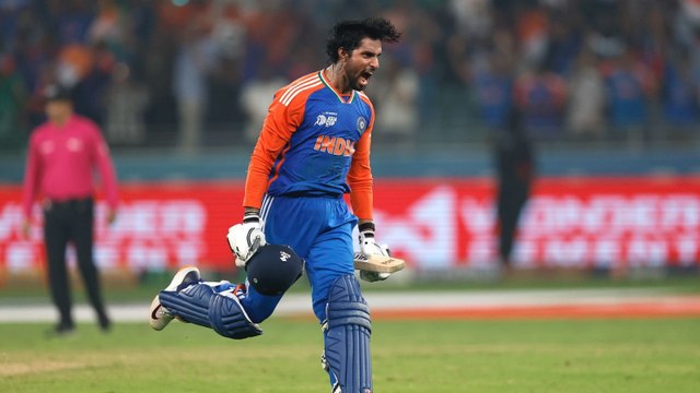 ASIA CUP 2025 Pakistan Naqvi Asks India to Come Take the Trophy