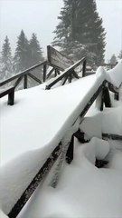 ❄️ Heavy Snowfall Blankets Kopaonik, Serbia’s Famous Ski Resort | October 3, 2025