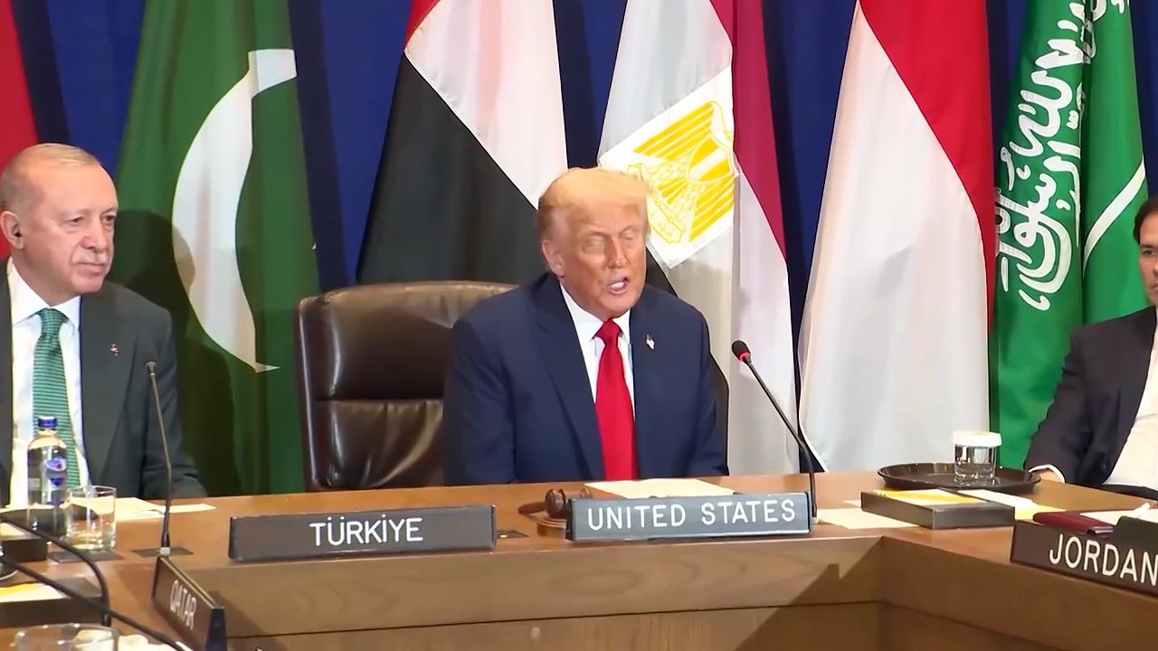 Trump amenaza a Hamás con desatar el "infierno" si no acepta el plan de paz antes del lunes