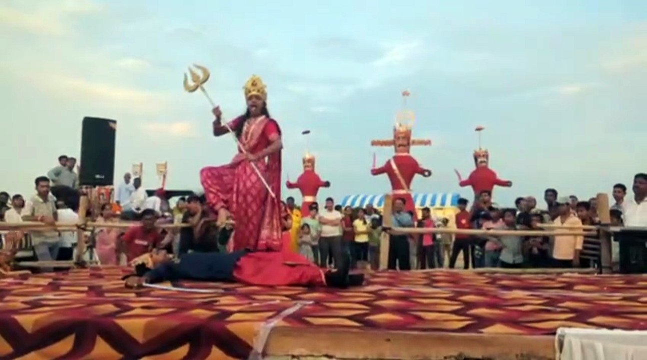 दशहरा रंग स्वच्छोत्सव संग  सांस्कृतिक कार्यक्रमों के रंग में रंगा स्टेडियम