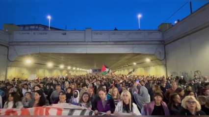 Nuovo corteo nel pomeriggio di Venerdì: i manifestanti invadono corso Regina Margherita e Porta Palazzo