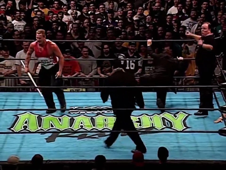 The History Of ECW 25 years ago at Anarchy Rulz Joel Gertner beats Cyrus The Virus - with the Sandman's help!