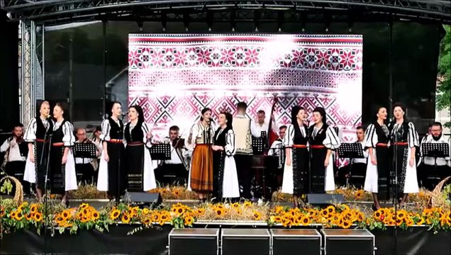 Ansamblul „Jidvei Romania” - Cantece din Ardeal (Festivalul National „Strugurele de aur” - Jidvei - 05.09.2025)