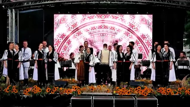 Ansamblul „Jidvei Romania” - Cantece din Dobrogea (Festivalul National „Strugurele de aur” - Blaj - 07.09.2025)