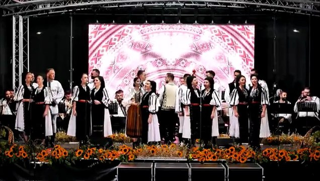 Ansamblul „Jidvei Romania” - Cantece din Hunedoara (Festivalul National „Strugurele de aur” - Jidvei - 05.09.2025)