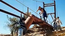 بيستخدم كل قوتة علشان ينقذ الولد #shorts