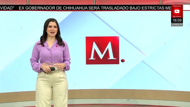 En el Estado de México, un chofer de un autobús expone a pasajeros por ganarle el paso al tren