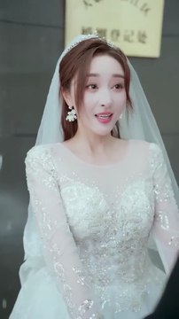 In order to elope with Bai Yueguang, my wife pretended to have amnesia at the wedding, and even had her husband stewed to death in the car; my husband came back from the dead, attacked the son of the richest man, and directly cremated his wife and her Bai