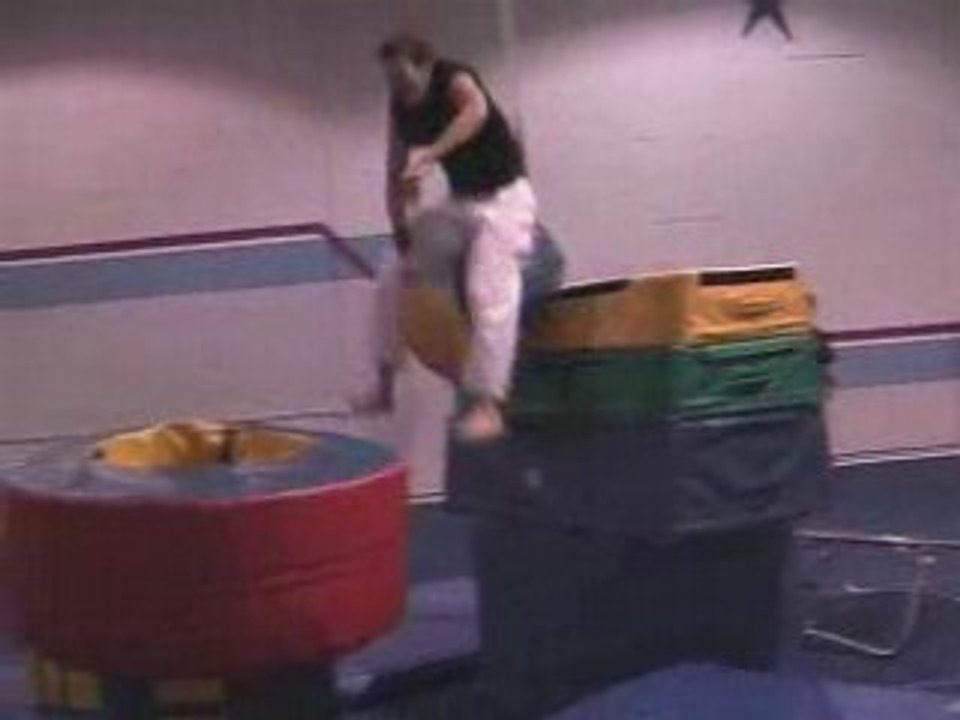 Funny Videos - Accidents - Break Dance & Capoeira