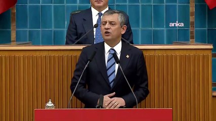 Özgür Özel: Şu başarısız bıyıklı slogancıyı alkışlayalım