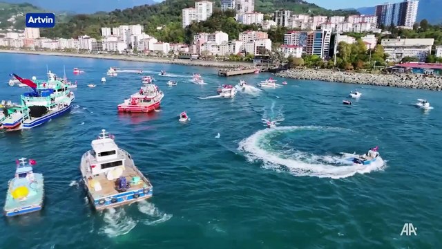 Denizciler, Küresel Sumud Filosu'na destek için Karadeniz'e açıldılar