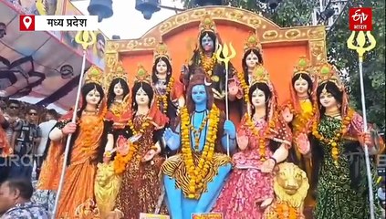 देवास में 300 दुर्गा प्रतिमाओं के साथ निकला चल समारोह, बंगाल की तरह मनाई जाती है बासी दशहरा