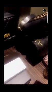 سناب شات ديانا حداد يكشف عن مفاجأة في حقيبتها