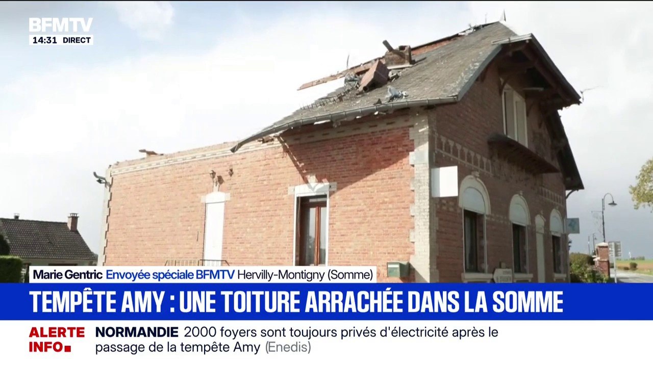 La toiture d'une maison arrachée dans la Somme lors du passage de la tempête Amy