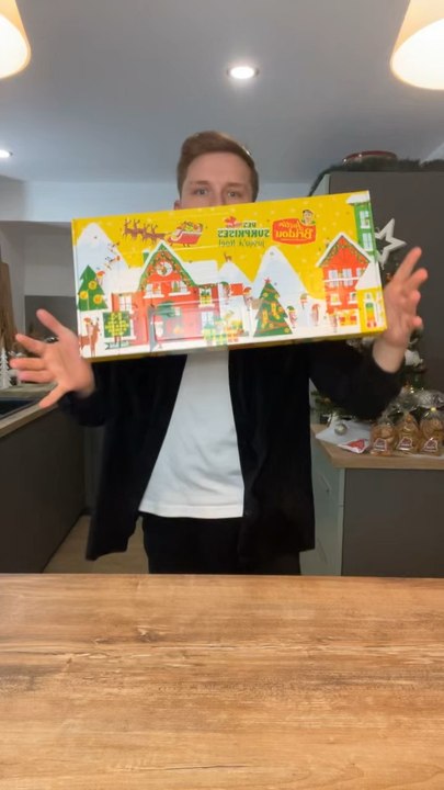 Le calendrier saucisson Justin Bridou 😍✨ Moi qui suis fan de calendriers de l’Avent version saucisson, je ne pouvais pas passer à côté de celui-ci 🎉 Saucisson nature, épicé, à la noix ou encore à la noix de jambon ! une vraie pépite 🥳✨