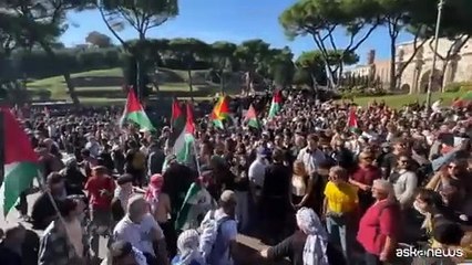 Una marea umana a Roma per Gaza: "Siamo un milione"