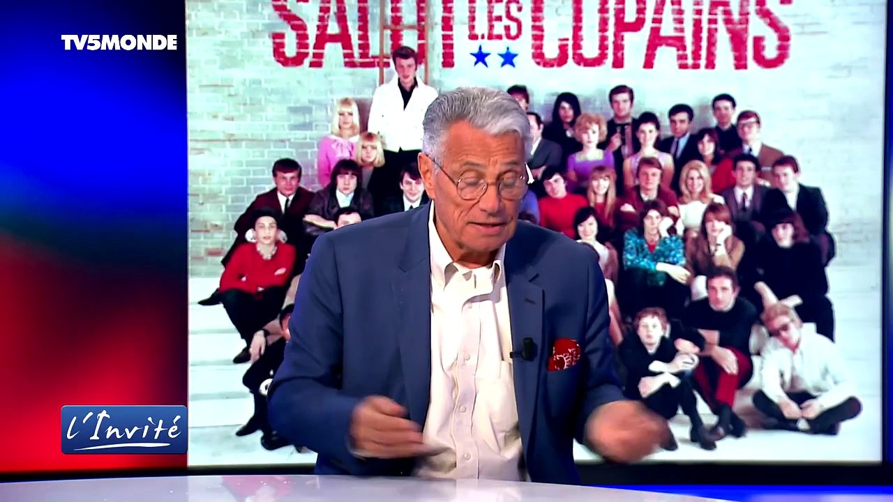 Jean-Marie Périer évoque Johnny Hallyday, Sylvie et Françoise – Souvenirs photo sur TV5 Monde (04 mars 2020)
