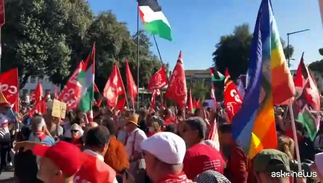 Le voci dei manifestanti per Gaza: svegliati per qualcosa di umano
