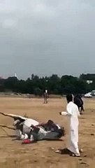 بالفيديو - سعودي يتعرّض لحادث مروّع على ظهر الخيل
