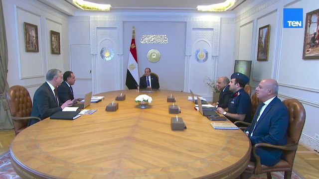 الرئيس عبد الفتاح السيسي يتابع سير العمل المشترك بين وزارتي الكهرباء والبترول وجهاز مستقبل مصر