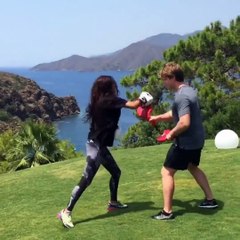 شاهدي علا الفارس تمارس رياضة الملاكمة