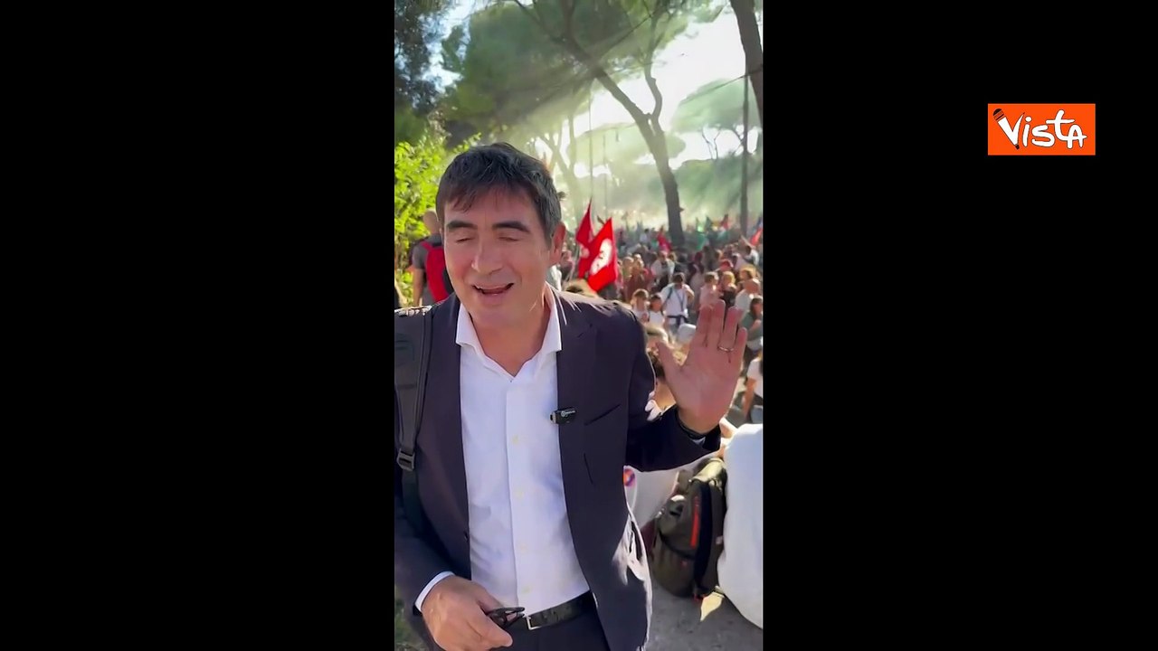 Fratoianni (Avs) a corteo pro Gaza a Roma: Questa marea umana fa paura a Meloni e Salvini