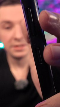 Attention si tu utilises ses 2 boutons ! #astuce #astuces #smartphone #téléphone #tips #tipsandtricks #tech #astucetech