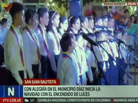 Neoespartanos dan la bienvenida a la Navidad 2025 con el encendido de luces en el mcpio. Díaz