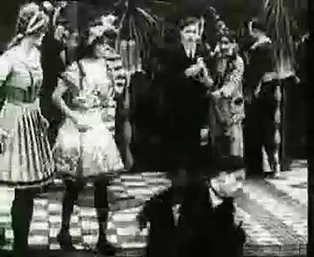 Classic Silent Comedy: Charlie Chaplin – Charlie's Recreation (1914)