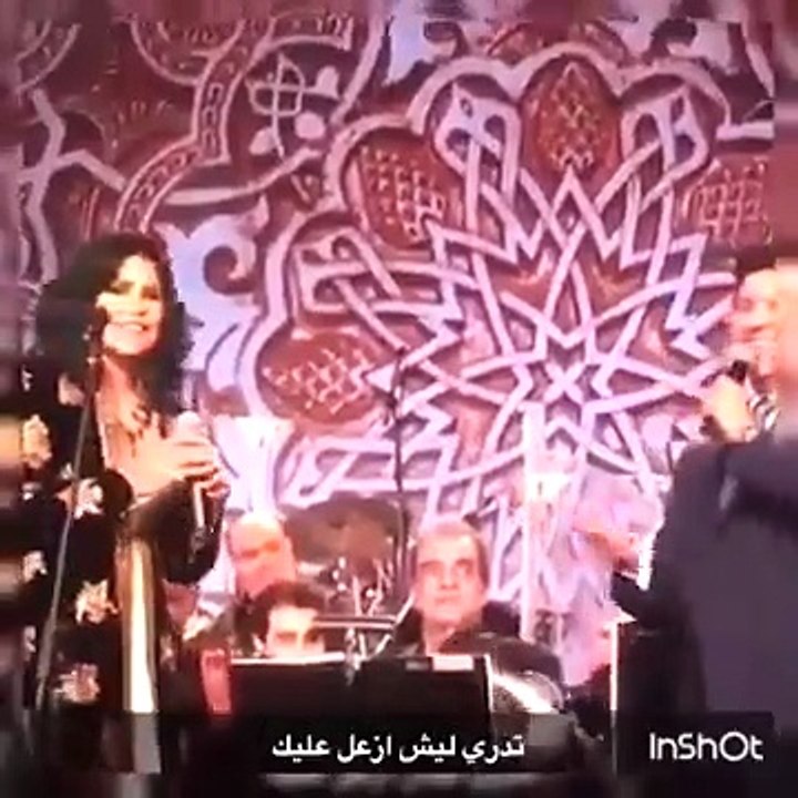 شاهدي هاني شاكر يشارك أحلام الغناء على مسرح الموسيقى العربية