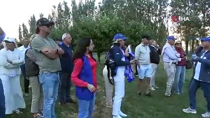 Avrupalı klasik otomobil tutkunları Bayburt’ta ata sporu ciride hayran kaldı