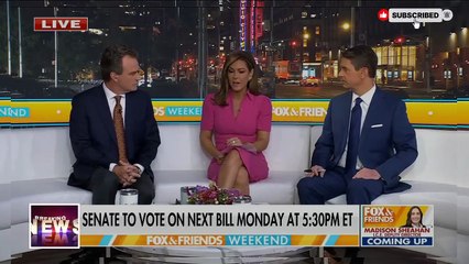 Fox and Friends 10_4_25 FULL END SHOW _ ᗷᖇEᗩKIᑎG ᑎEᗯS Tᖇᑌᗰᑭ Tᖇᑌᗰᑭ October 4, 2025
