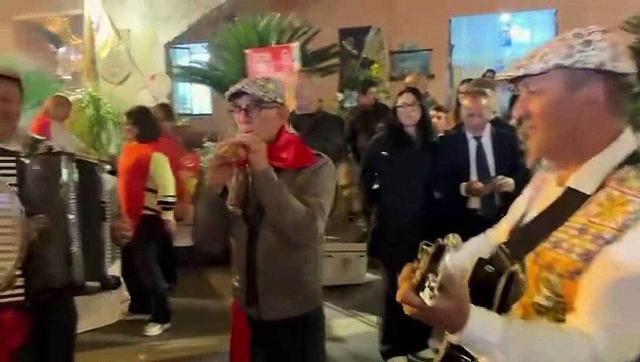 Cateno De Luca - A Motta Camastra per la sagra della noce! (04.10.25)