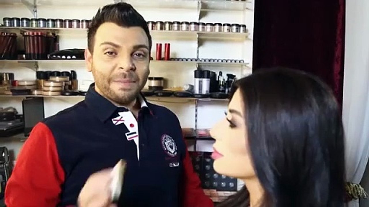 كيفية وضع وتثبيت اللون الأحمر على الشفاه
