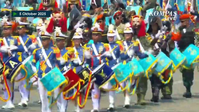 Penampilan Gagah SBY Dampingi Prabowo Saksikan Defile Pasukan di HUT ke-80 TNI