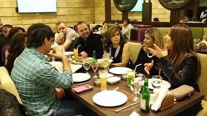 شذى حسون تجمع أصدقاءها على العشاء وتتحدث عن جديدها