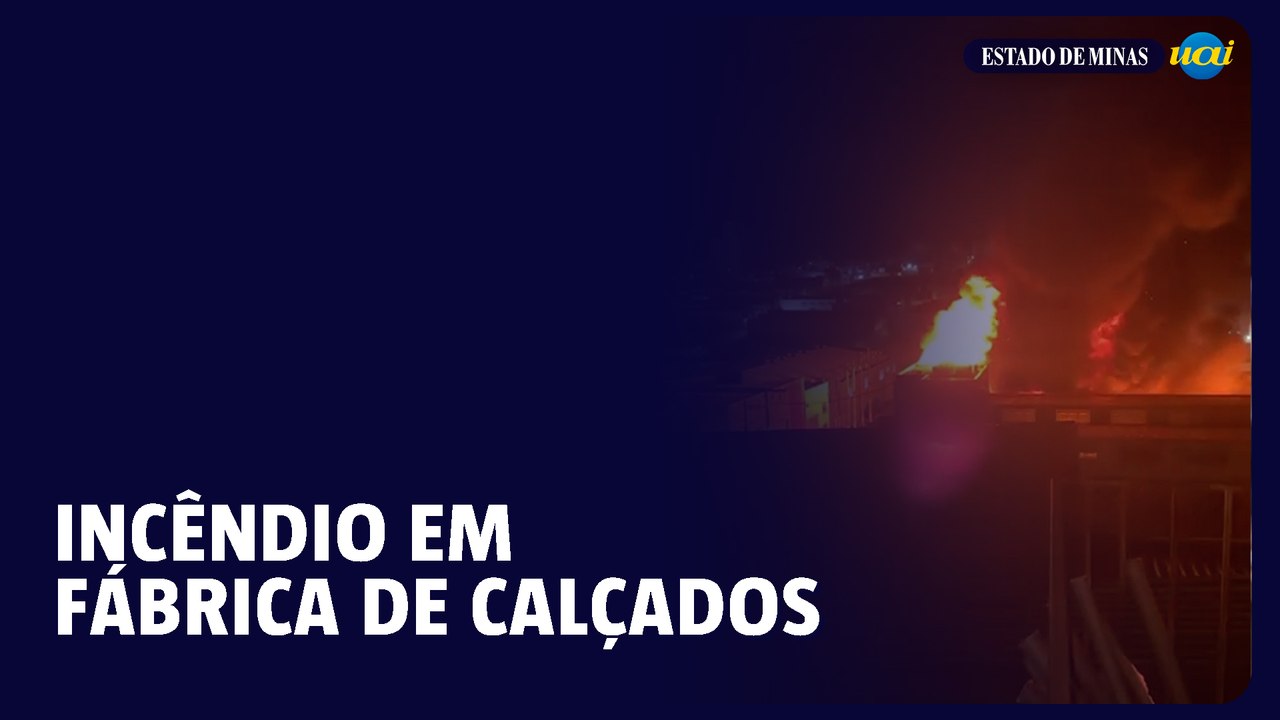 Fábrica de calçados é tomada pelo fogo em Nova Serrana