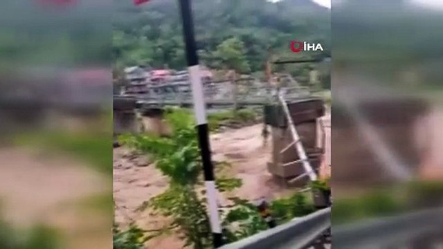 Hindistan’da sel fekaleti! Onlarca ölü var