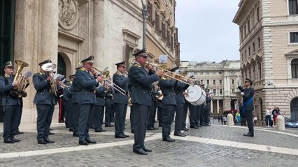 Torna Montecitorio a porte aperte, sfilata di auto storiche
