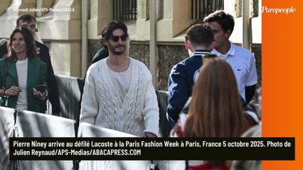 Pierre Niney sort de son isolement et retrouve Adèle Exarchopoulos, en jogging oversize, au défilé Lacoste