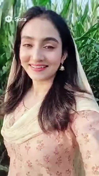 Beautiful girl in fields Today's Trending Video