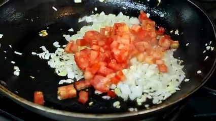 فيليه السمك محشي بالأرز الأصفر: شهي وسريع