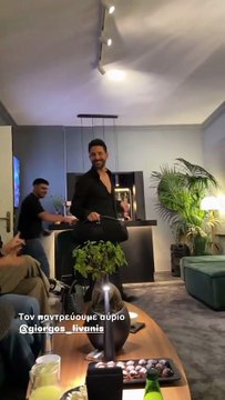 Γιώργος Λιβάνης: Το γλέντι που στήθηκε στο καμαρίνι του λίγο πριν τον γάμο του με την Ανδρομάχη